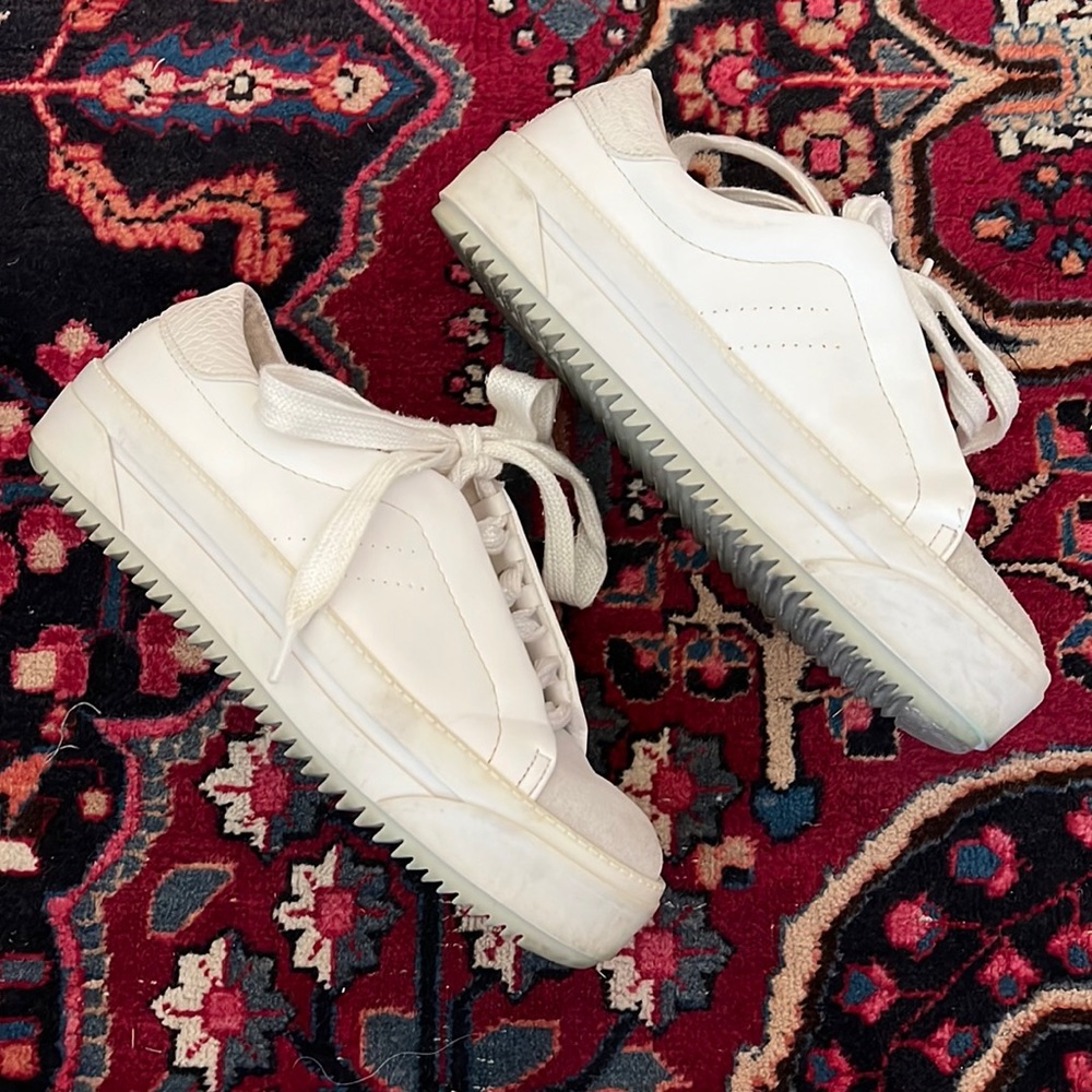 Zara Sneakers
